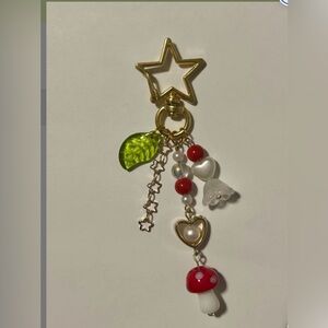 Mushroom star keychain